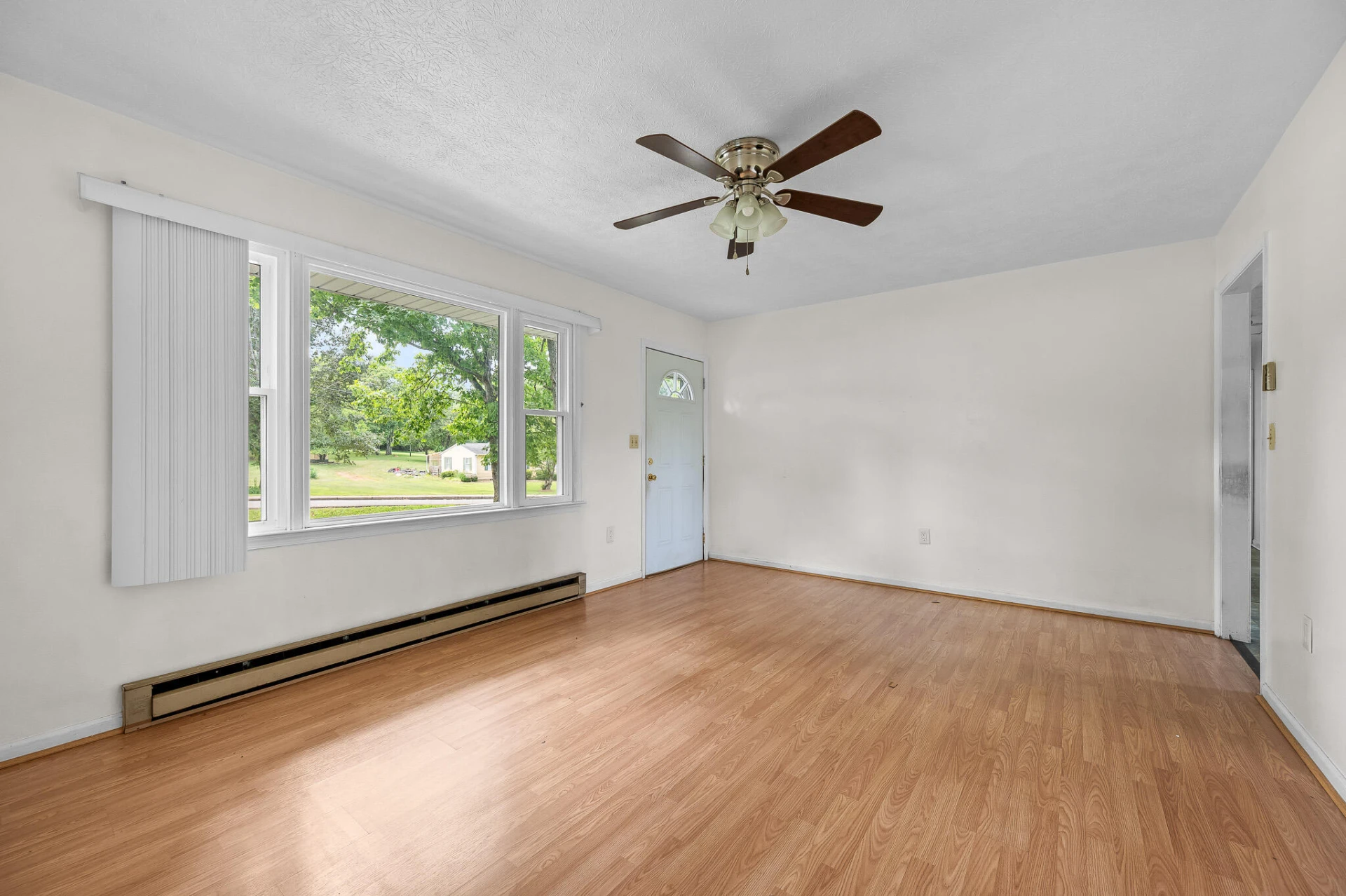 2145 McGhee ST - Photo 9