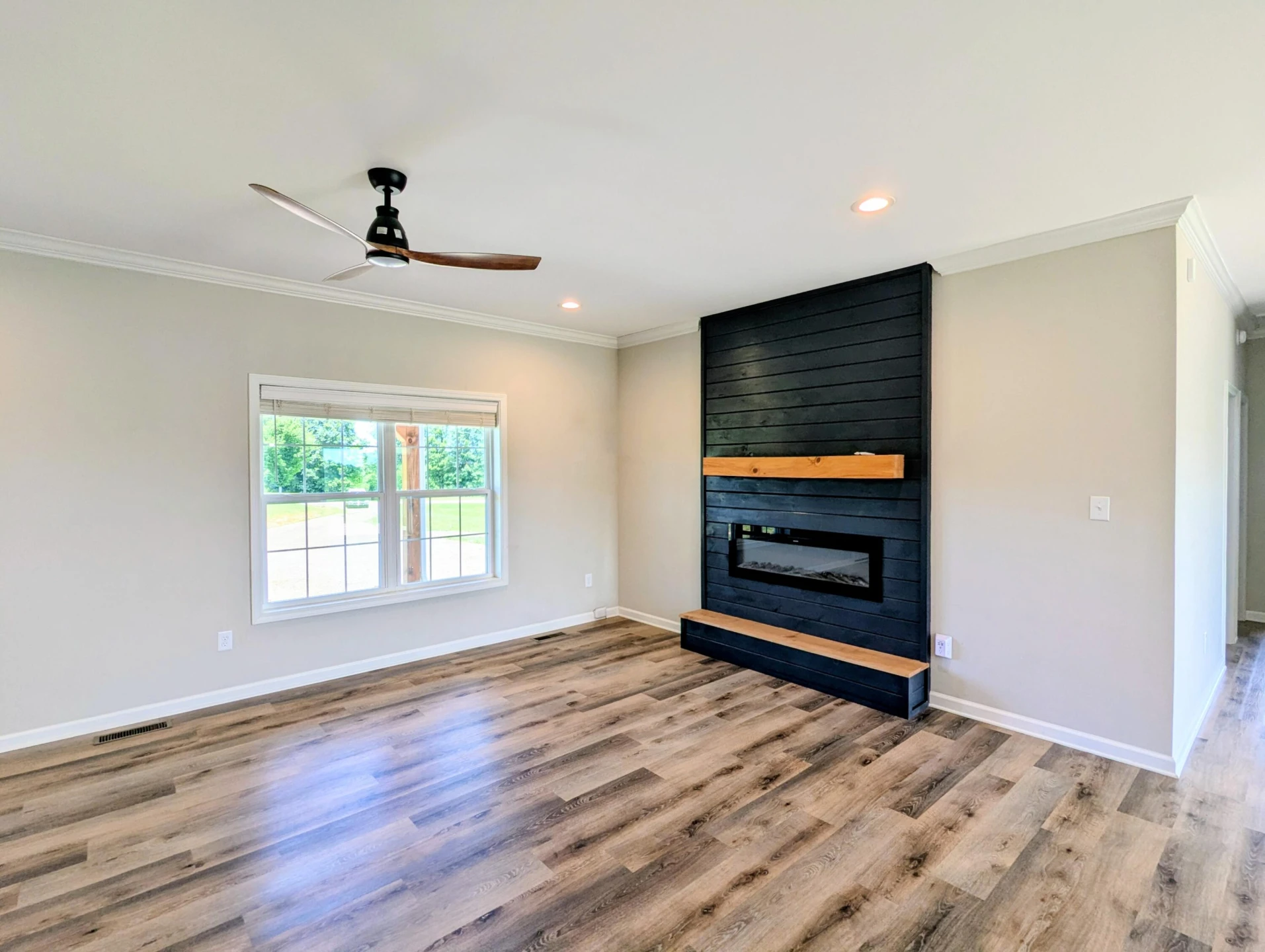 1345 Hale RD NE - Photo 10