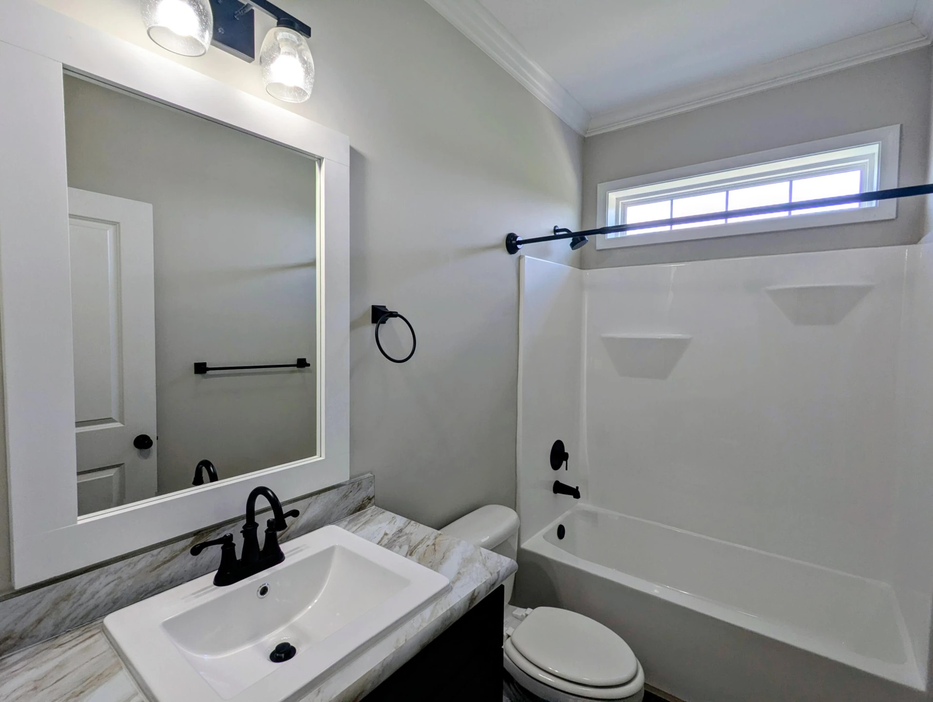 1345 Hale RD NE - Photo 17