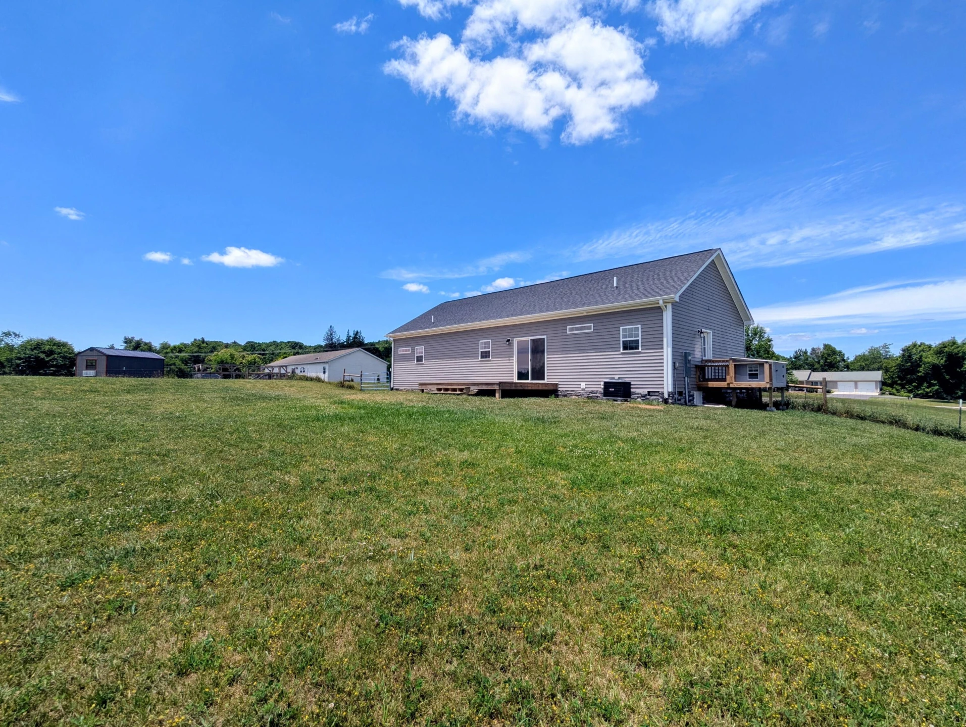 1345 Hale RD NE - Photo 23