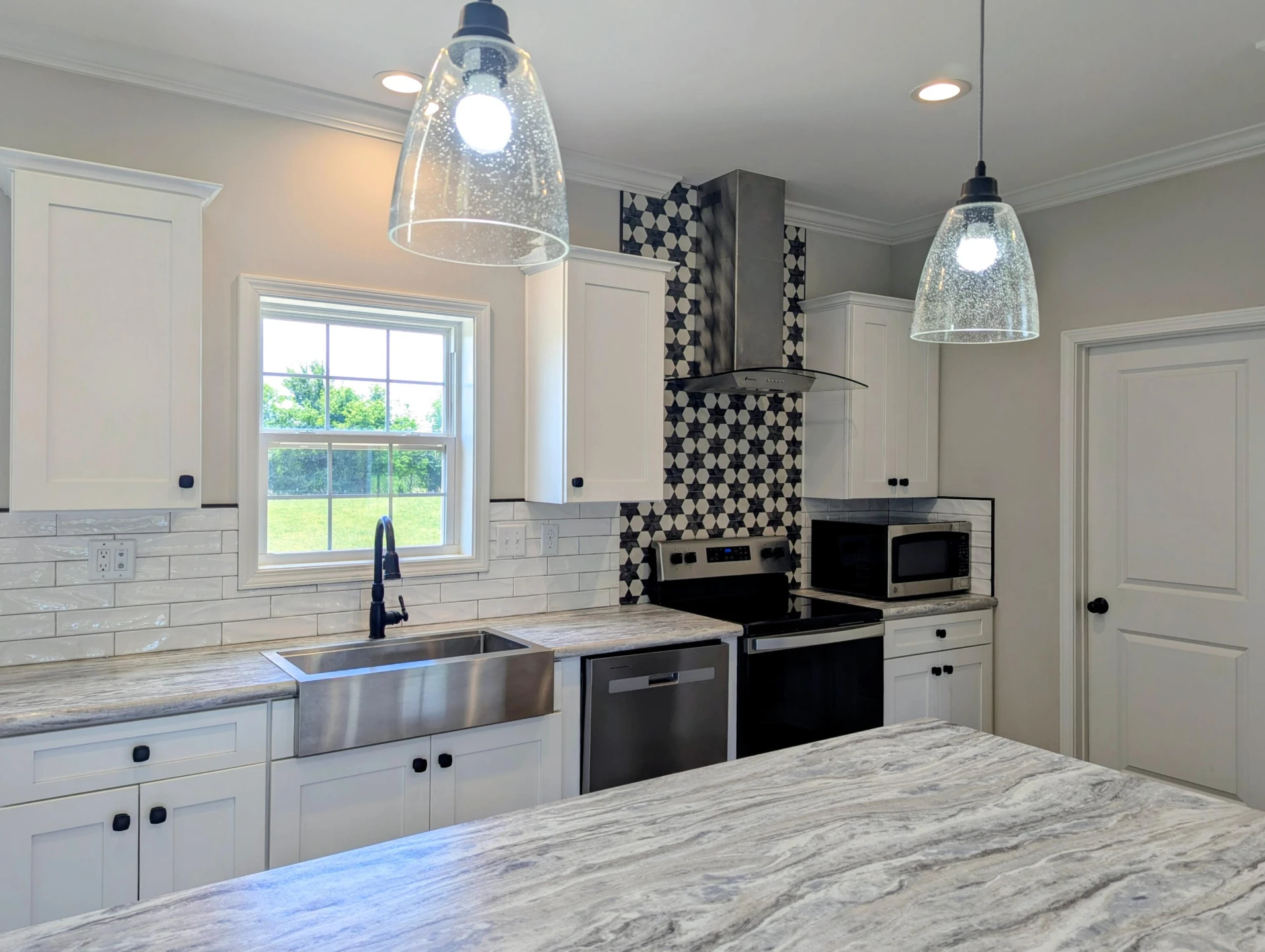 1345 Hale RD NE - Photo 6