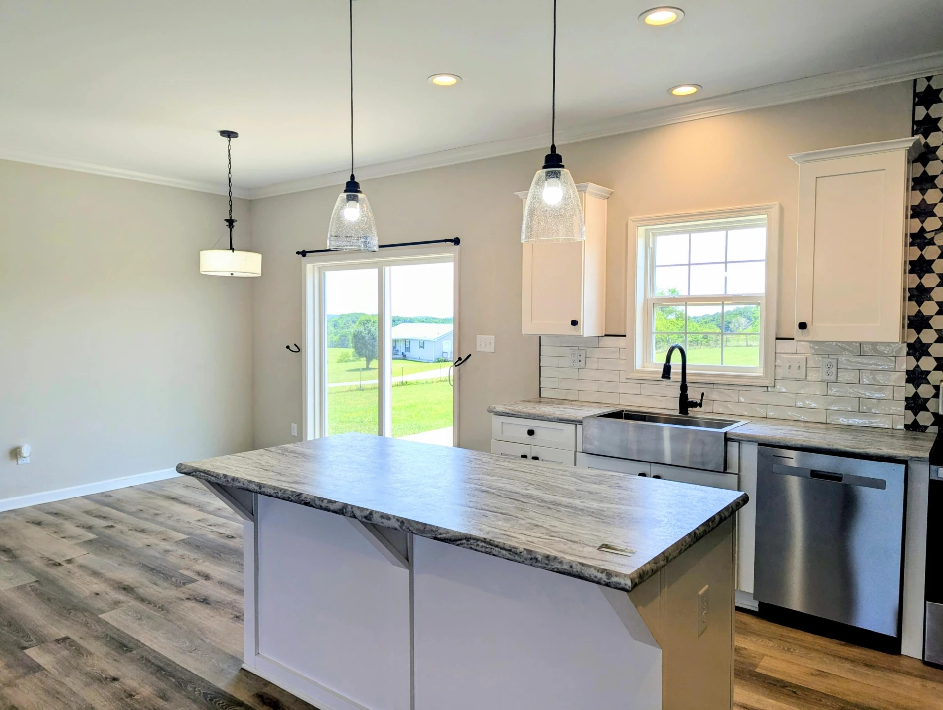 1345 Hale RD NE - Photo 7
