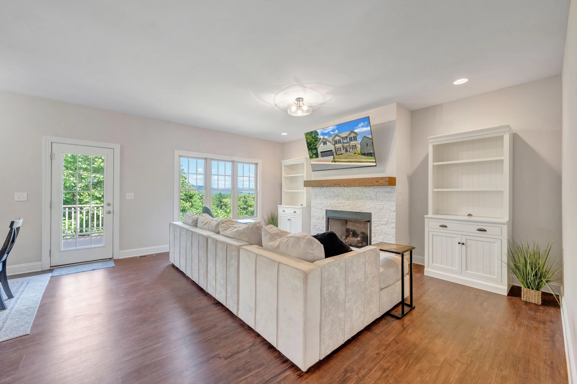 6880 Linn Cove CT - Photo 16