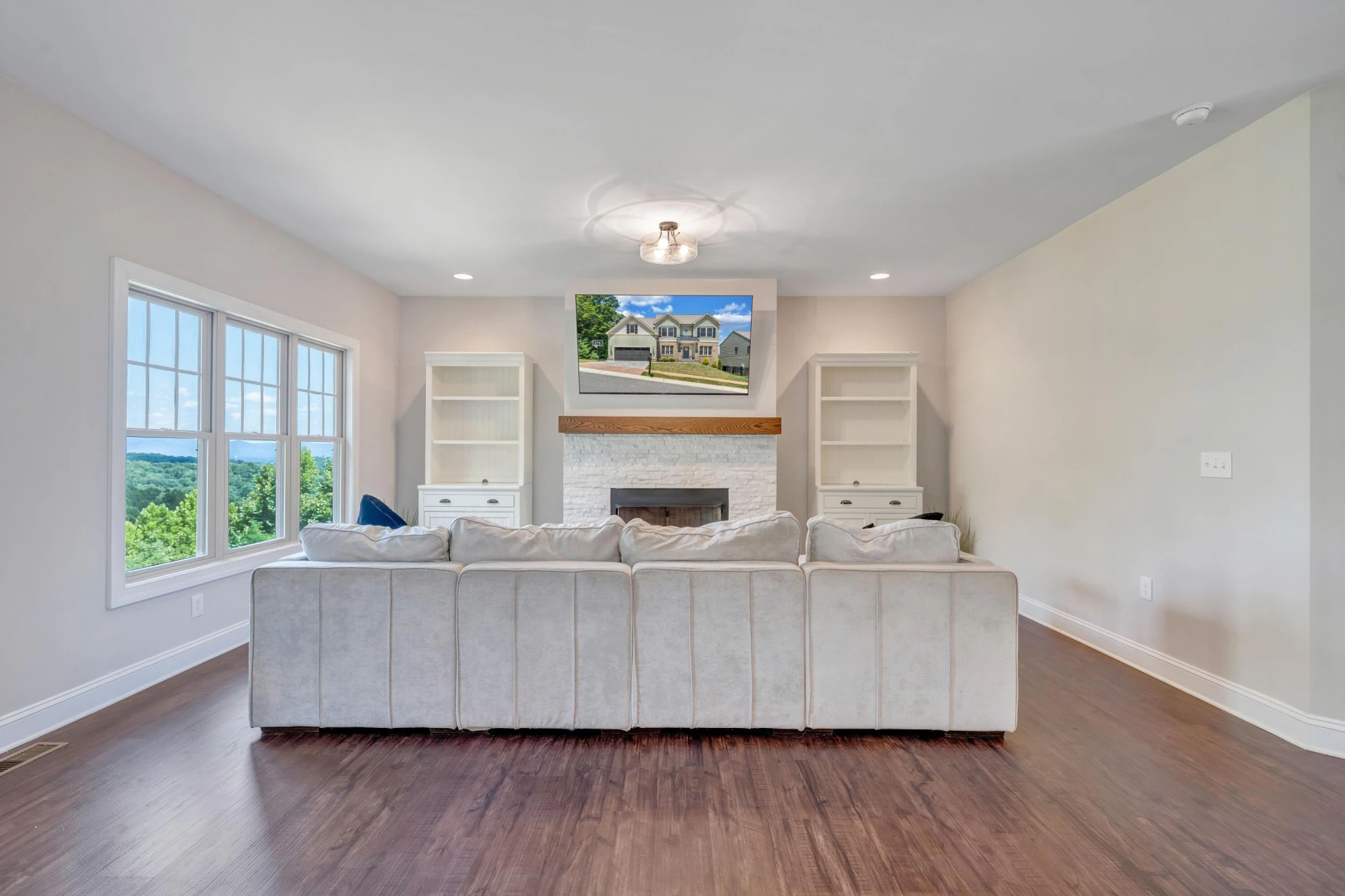 6880 Linn Cove CT - Photo 18