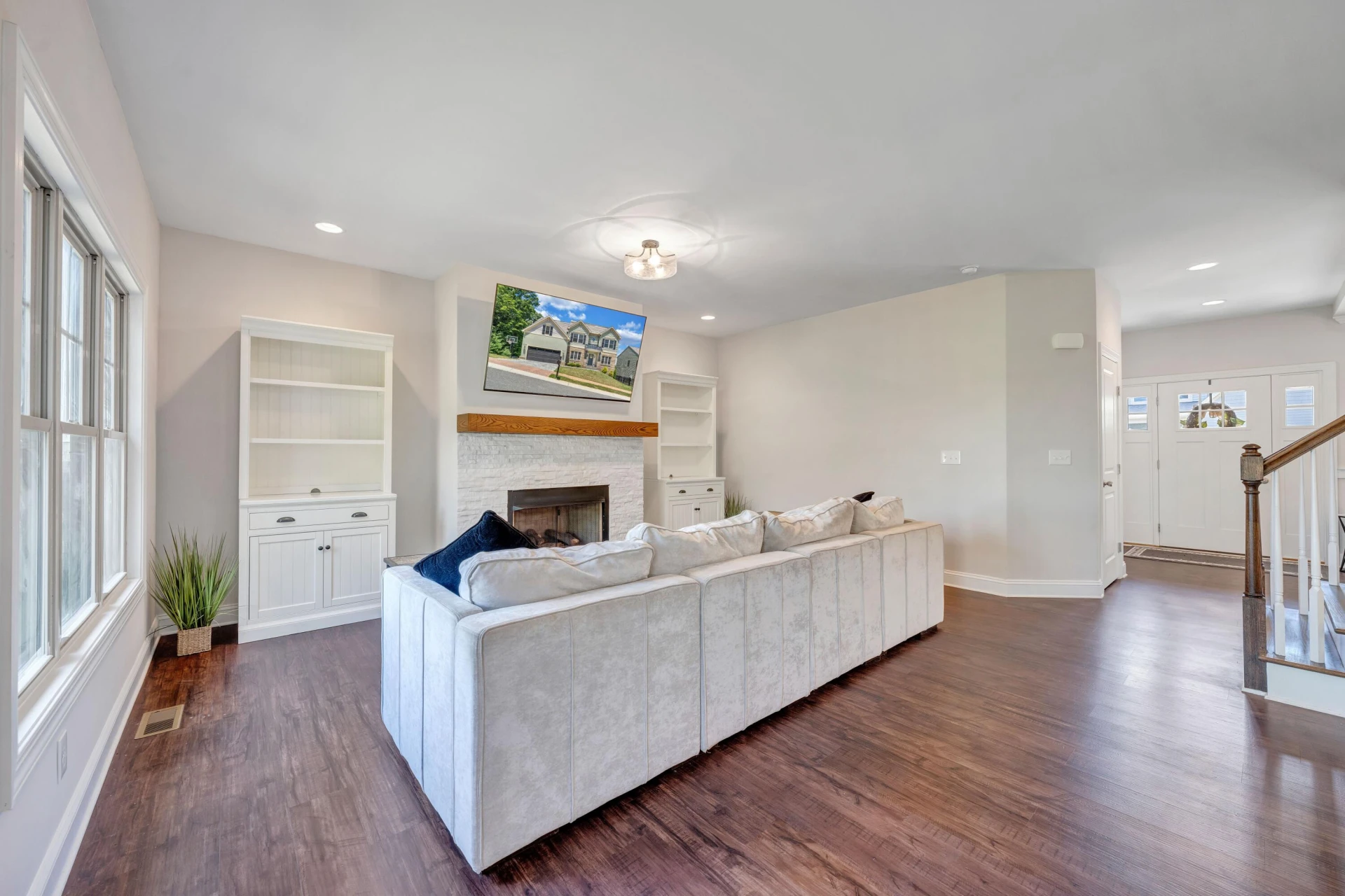 6880 Linn Cove CT - Photo 19