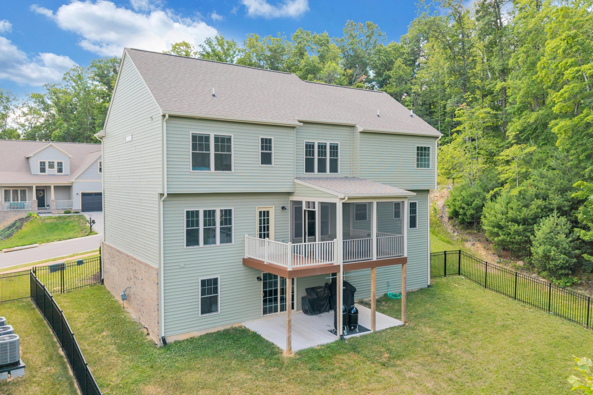6880 Linn Cove CT - Photo 3