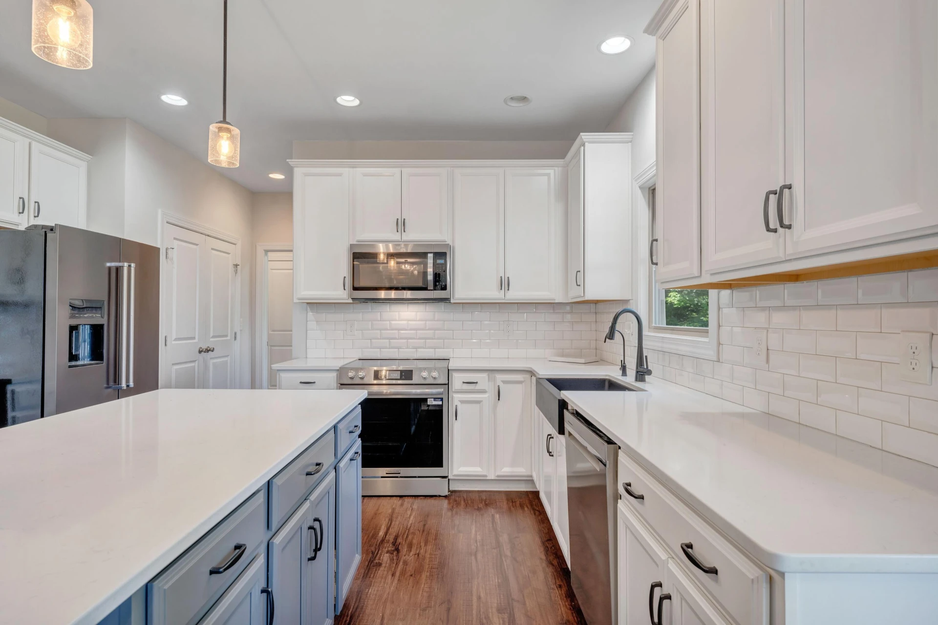 6880 Linn Cove CT - Photo 37