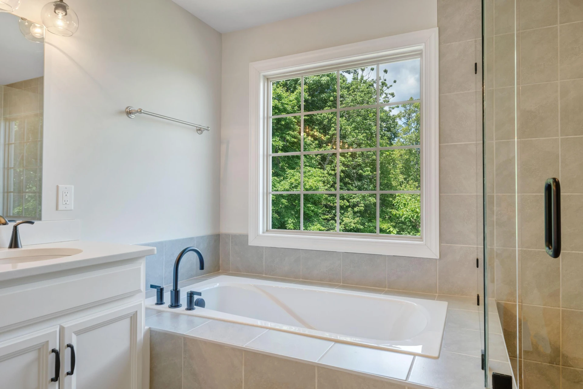 6880 Linn Cove CT - Photo 52