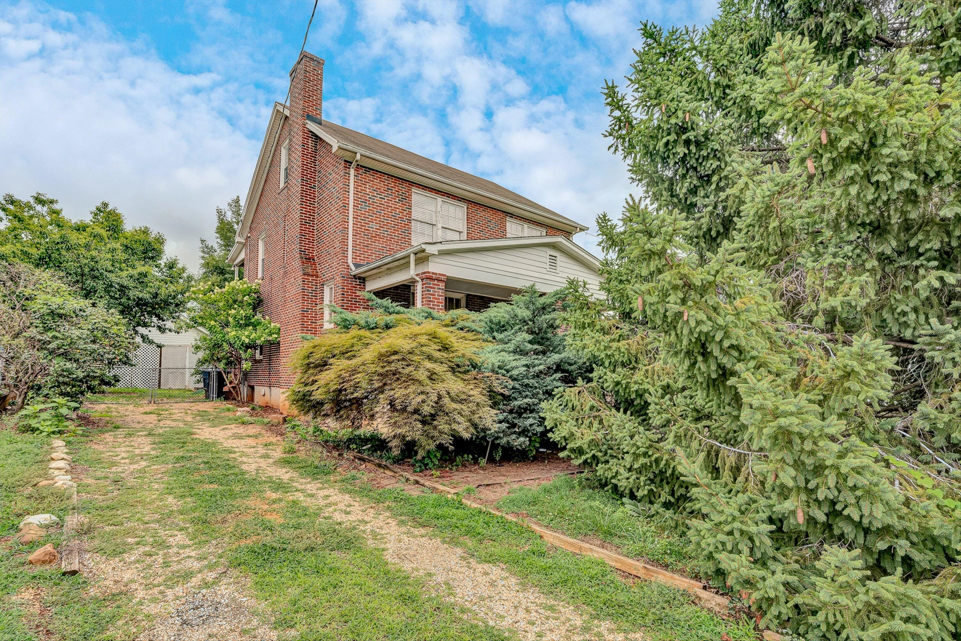 2704 Floraland DR NW - Photo 3