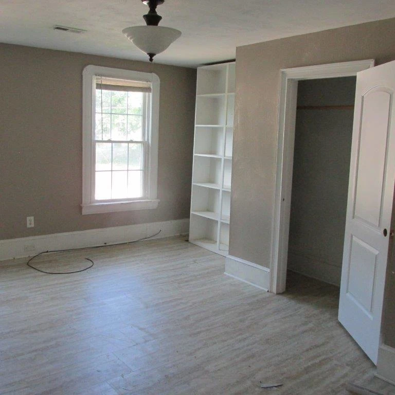627 Bullitt AVE SE - Photo 16
