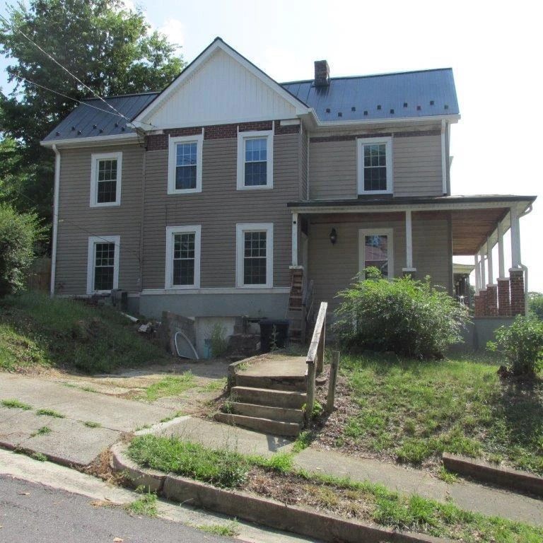 627 Bullitt AVE SE - Photo 20
