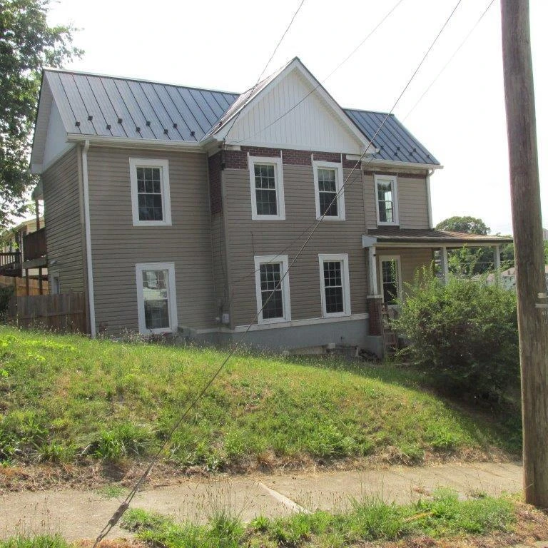 627 Bullitt AVE SE - Photo 22