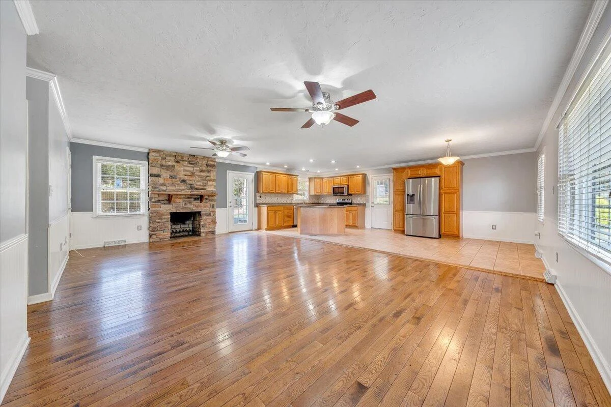 3565 Colony LN - Photo 2