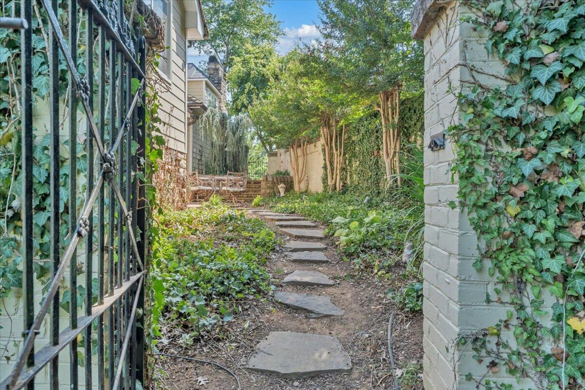 6104 Greyholme LN - Photo 107