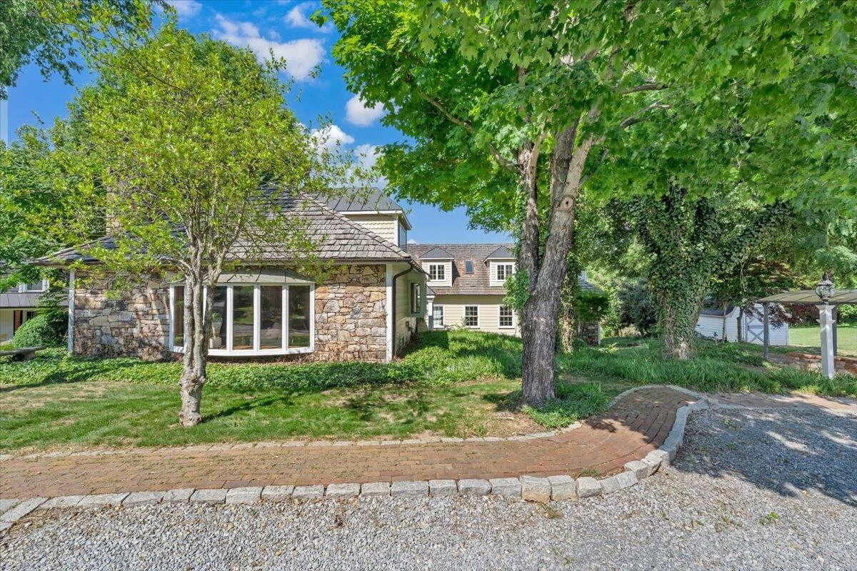 6104 Greyholme LN - Photo 3