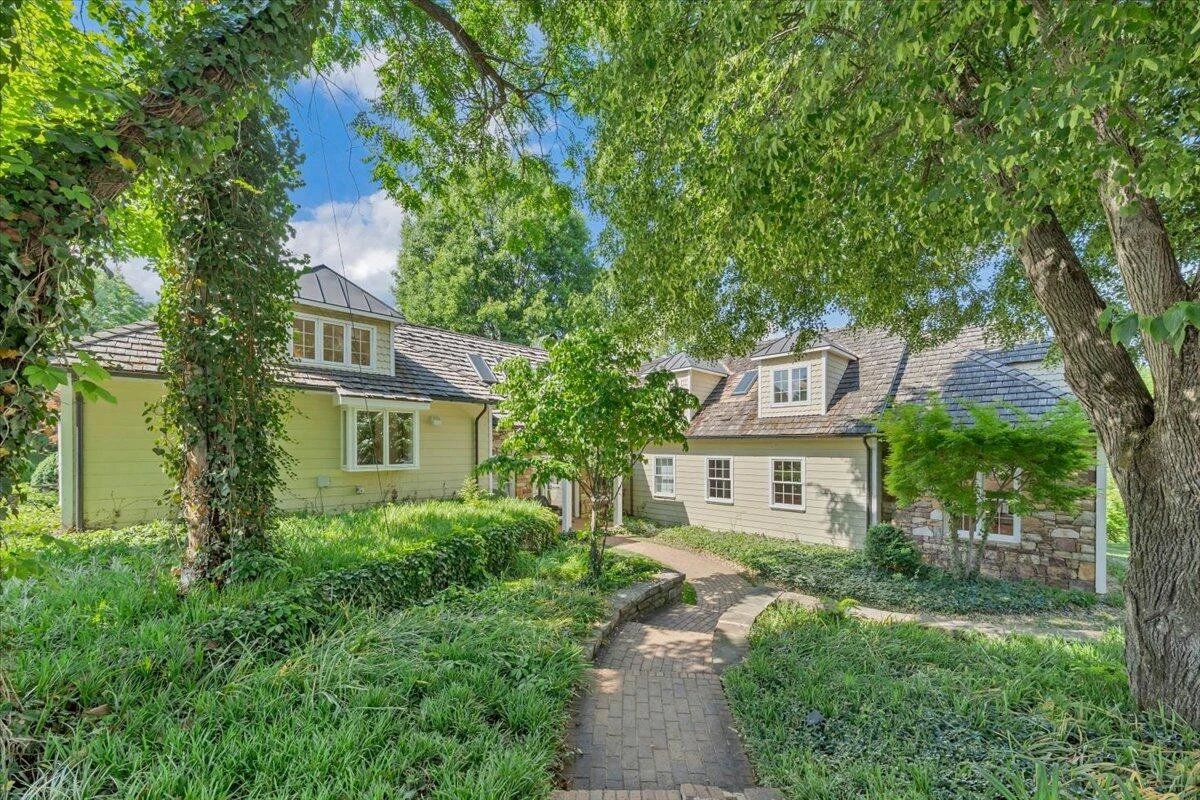 6104 Greyholme LN - Photo 4
