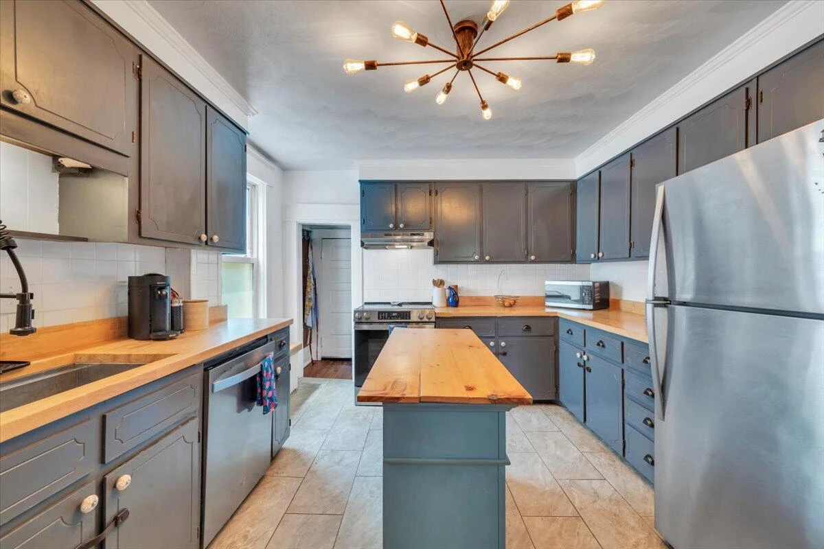 2112 Denniston AVE SW - Photo 18