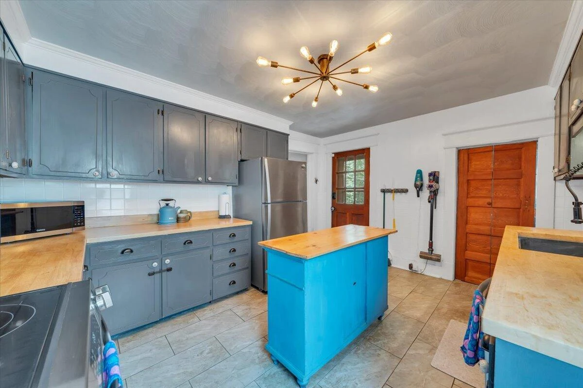 2112 Denniston AVE SW - Photo 20
