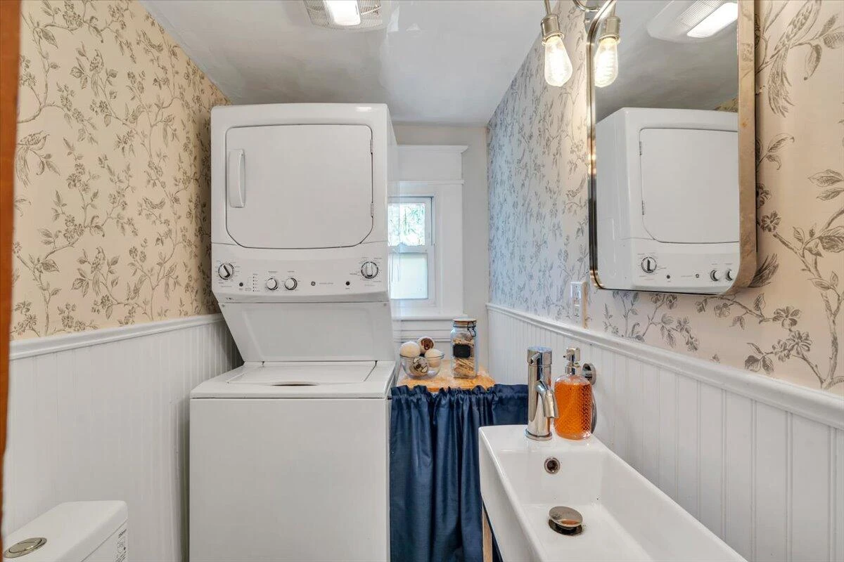 2112 Denniston AVE SW - Photo 21