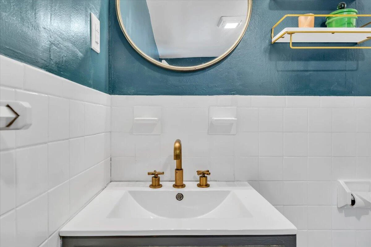 2112 Denniston AVE SW - Photo 32