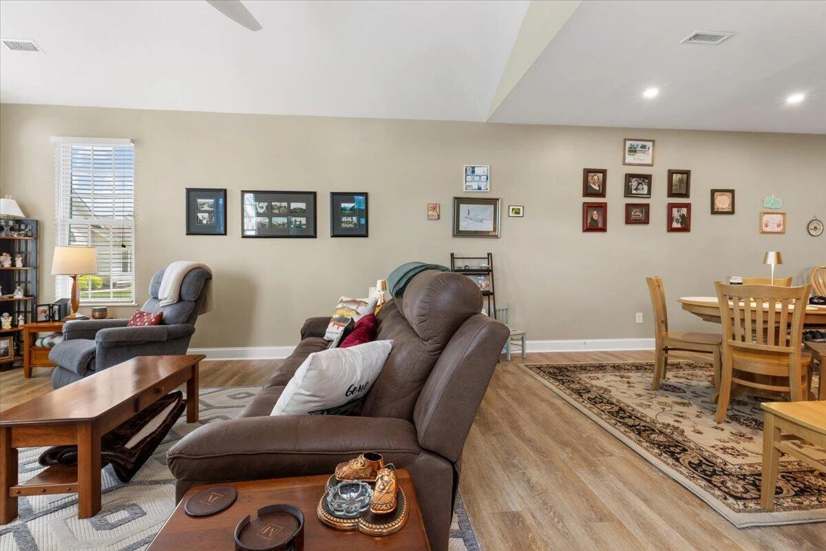 143 E Patriot WAY #16-2 - Photo 9