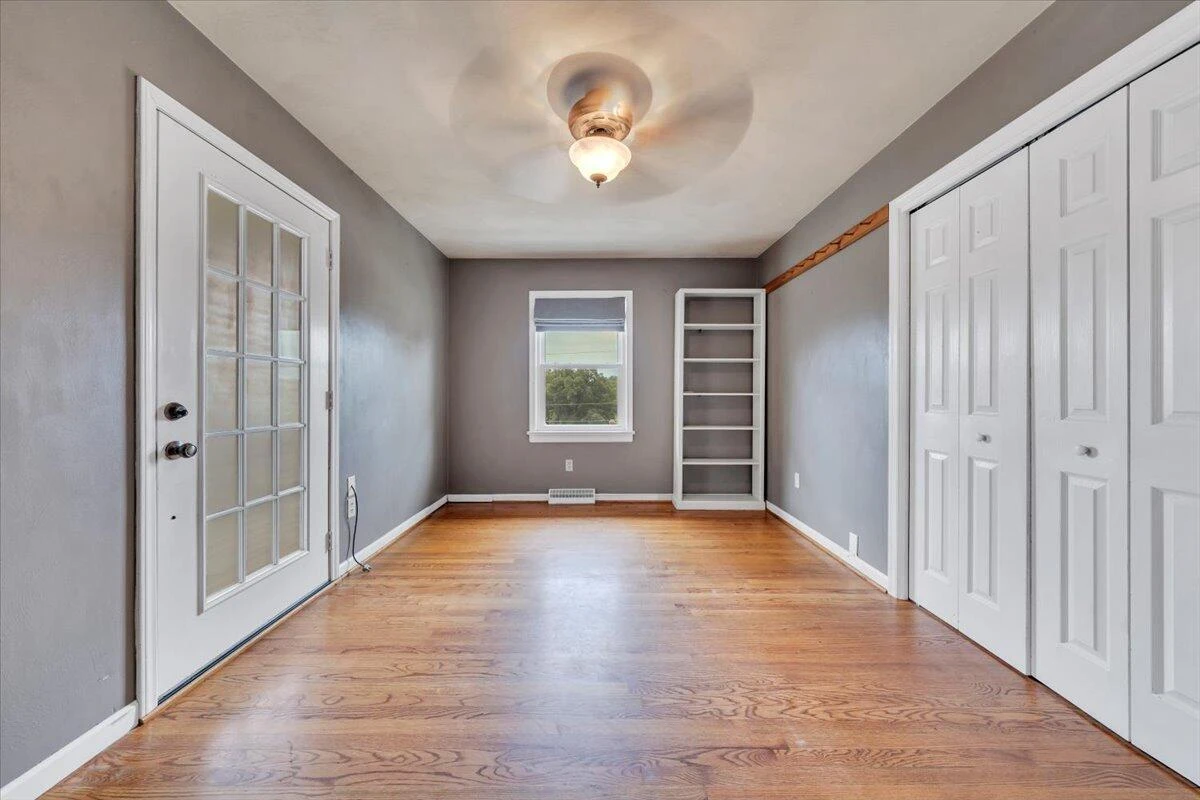 866 Peyton ST - Photo 22