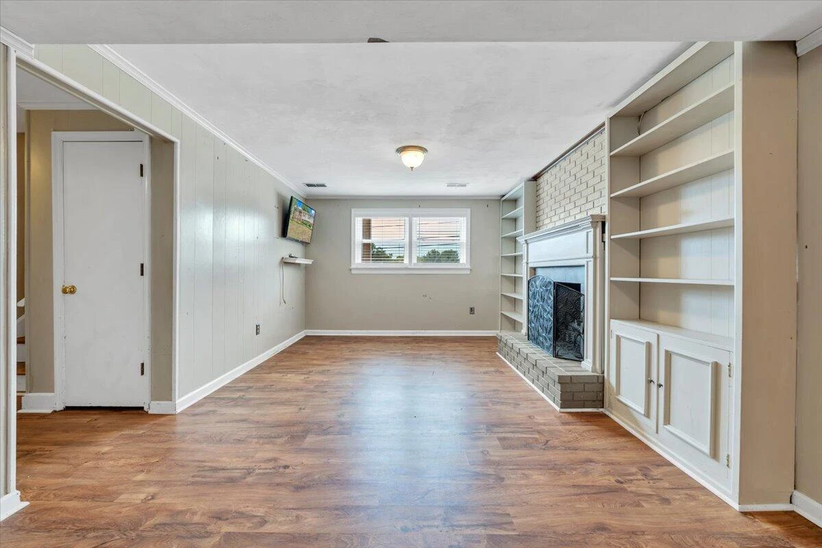 866 Peyton ST - Photo 24