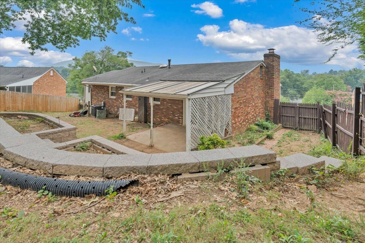 866 Peyton ST - Photo 37