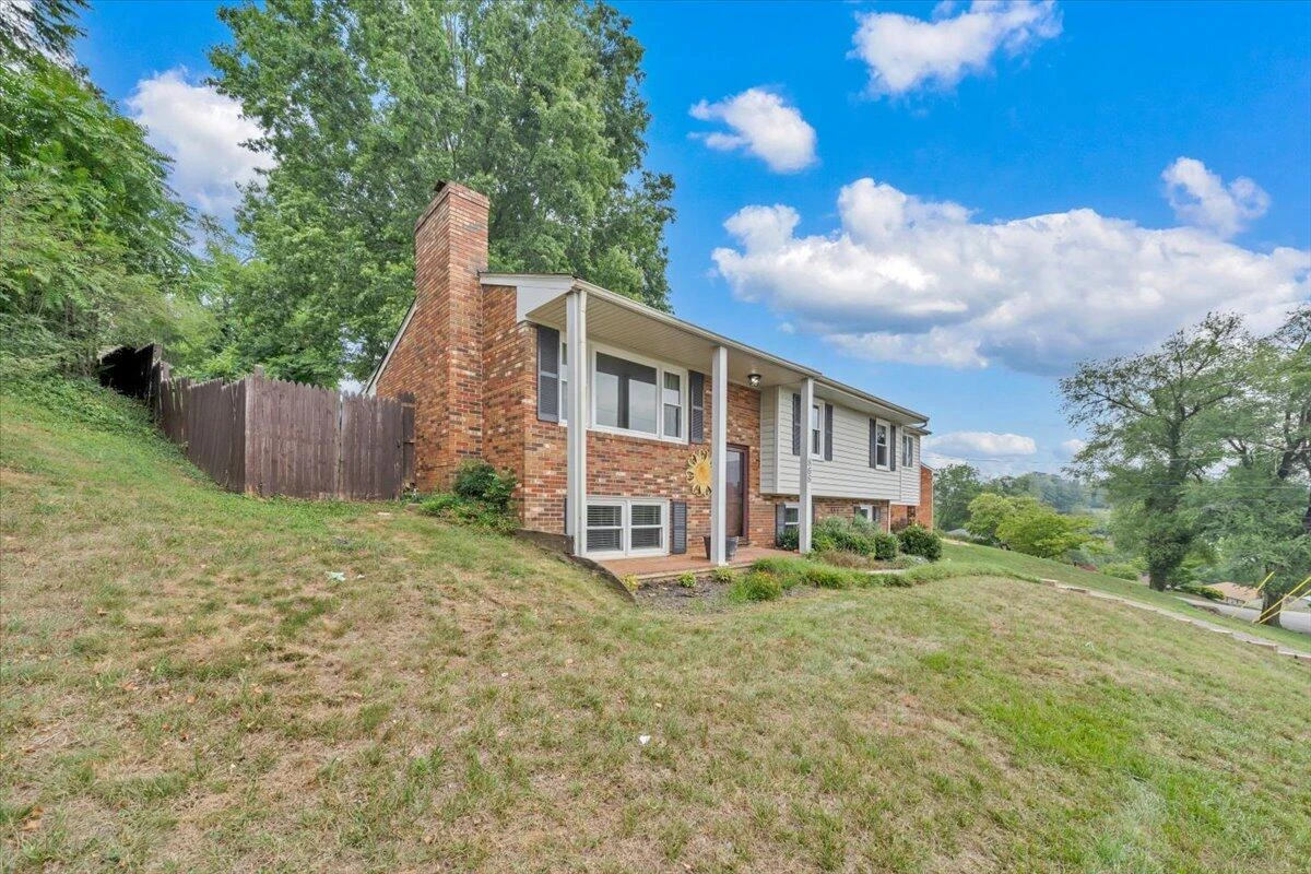 866 Peyton ST - Photo 40