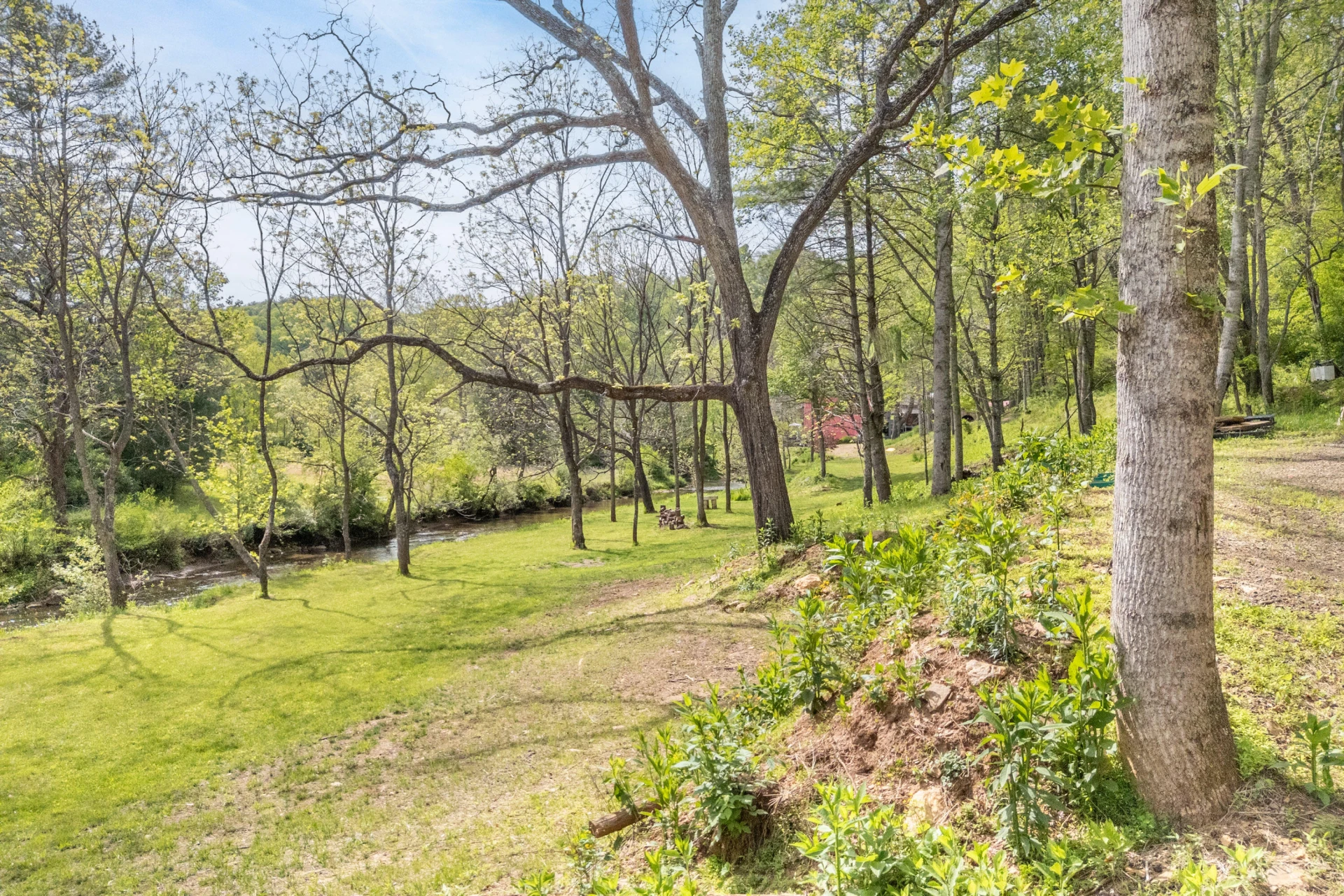 549 Burkes Ford RD - Photo 19