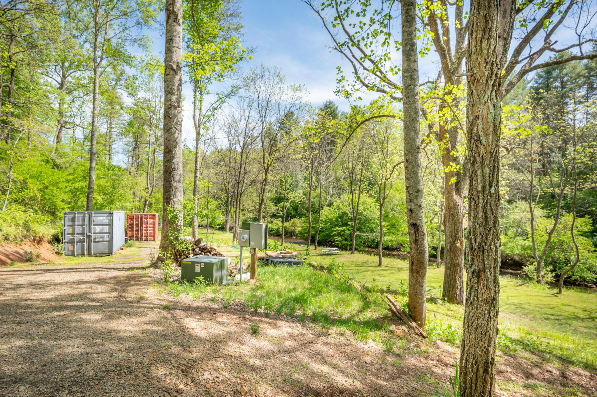 549 Burkes Ford RD - Photo 36
