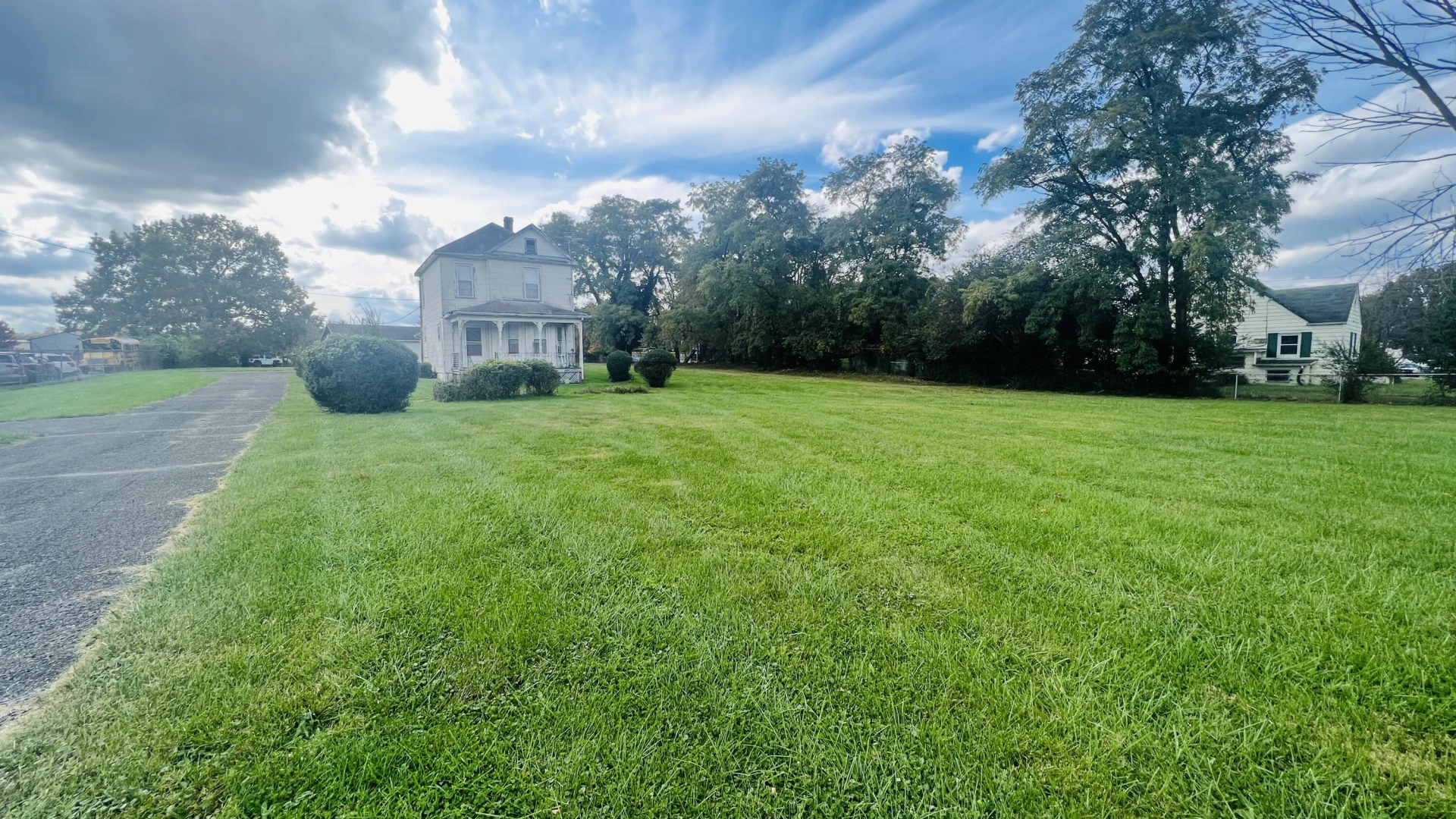 1604 Wadsworth ST - Photo 3