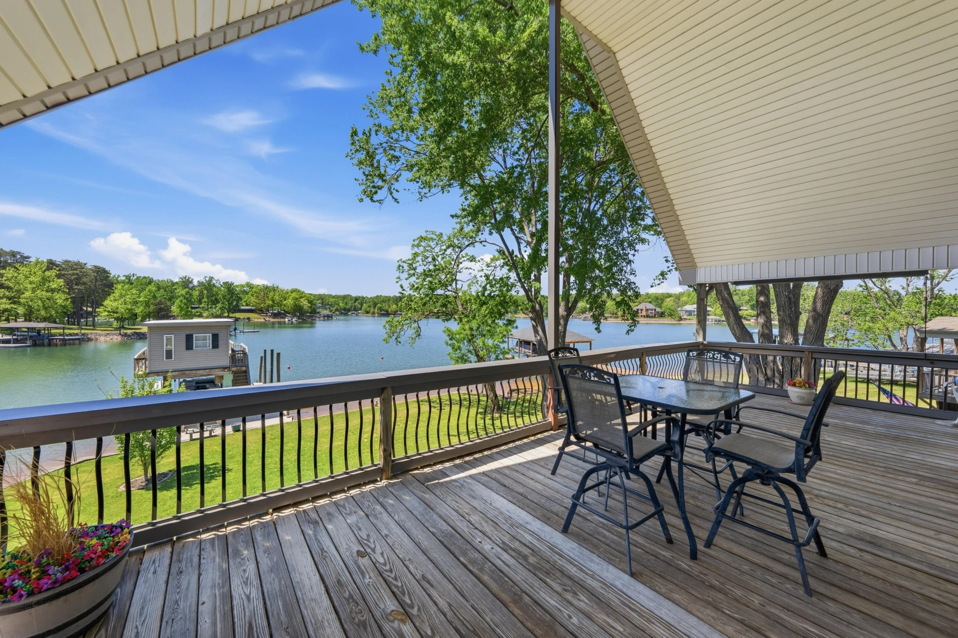 337 Emerald Pointe - Photo 3