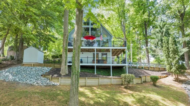 890 Long Island DR, Moneta, VA, 24121