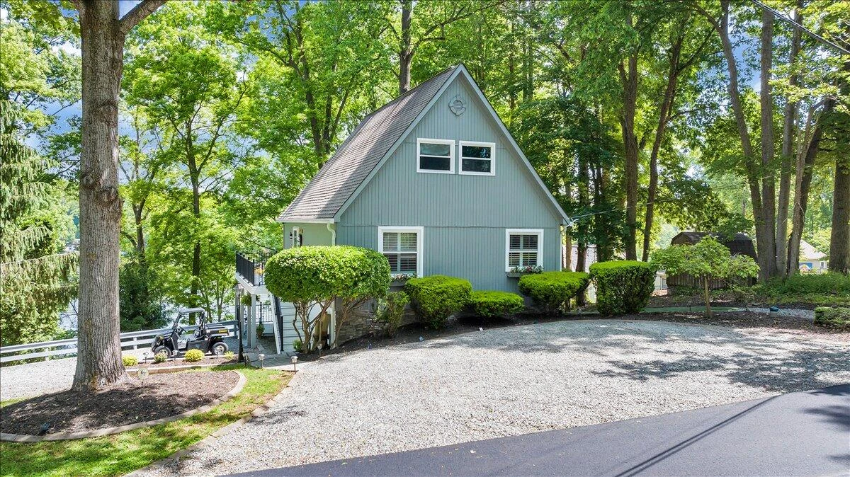 890 Long Island DR - Photo 2