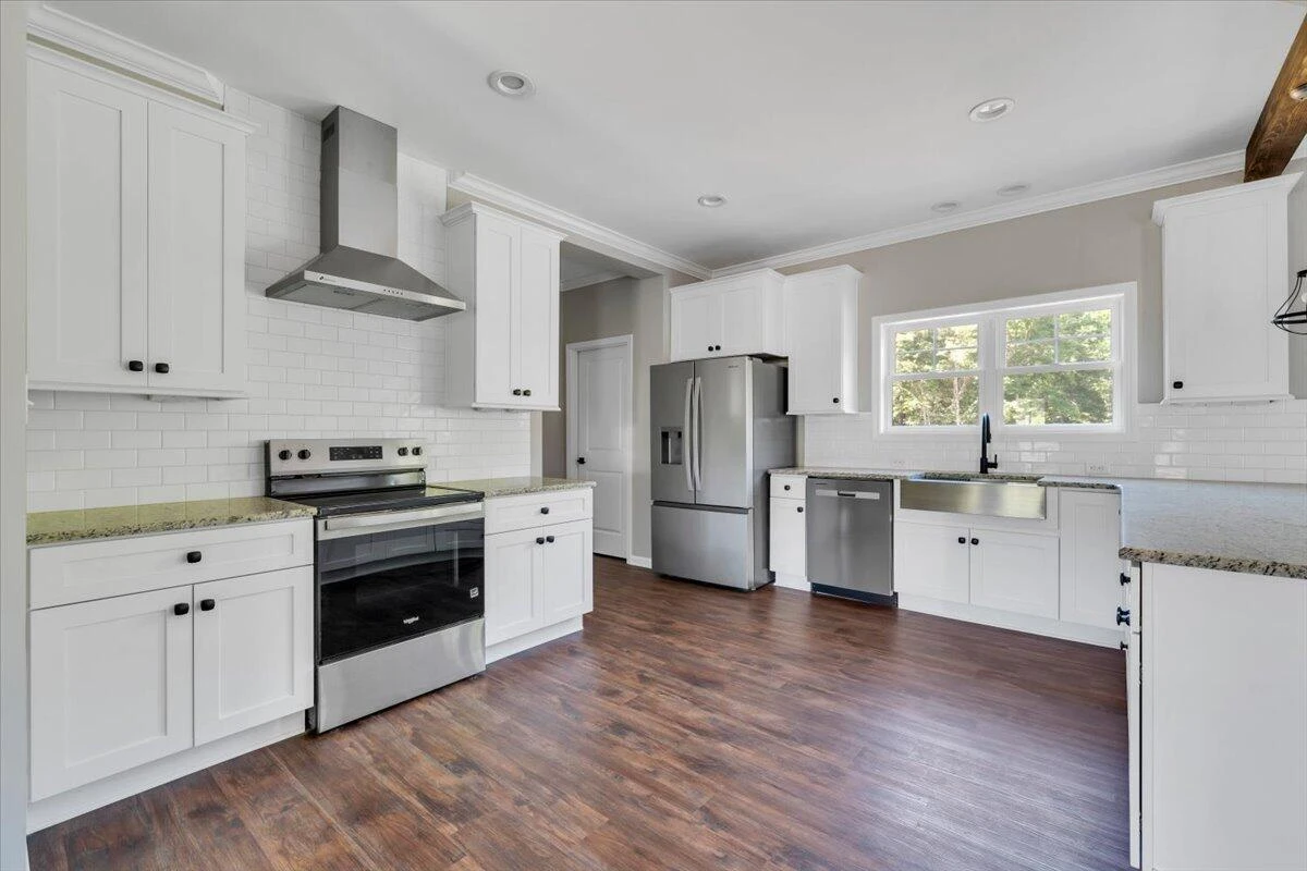320 Windsor Castle DR - Photo 16
