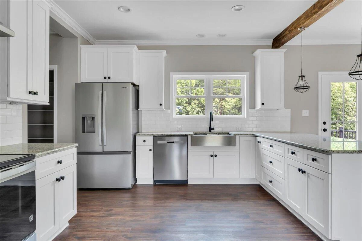 320 Windsor Castle DR - Photo 17