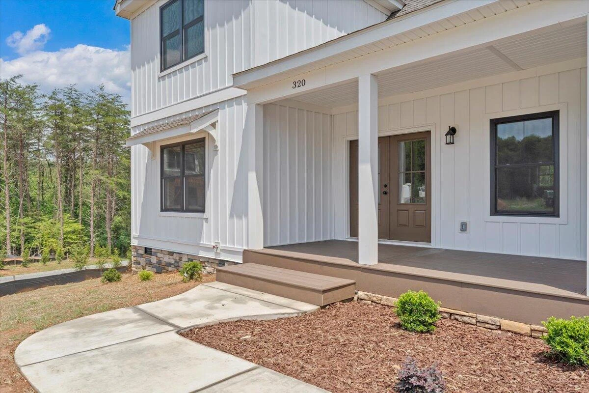320 Windsor Castle DR - Photo 4