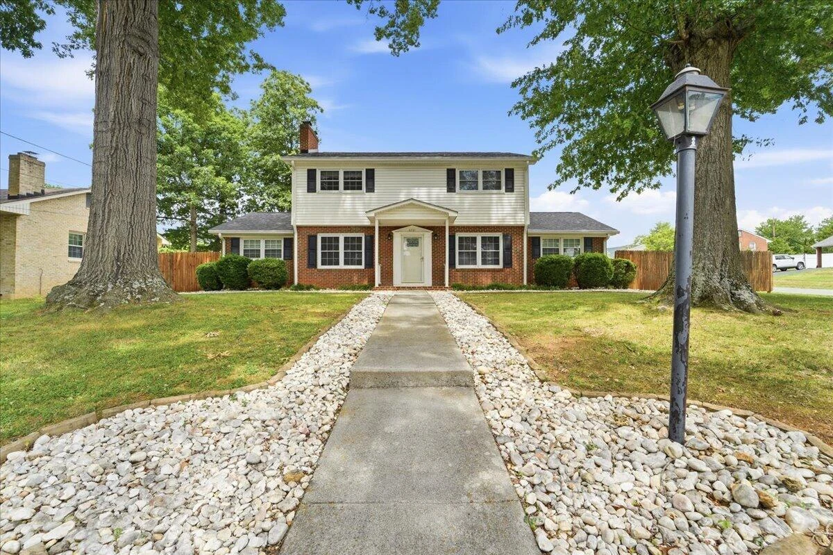 6701 Oleander CIR - Photo 2