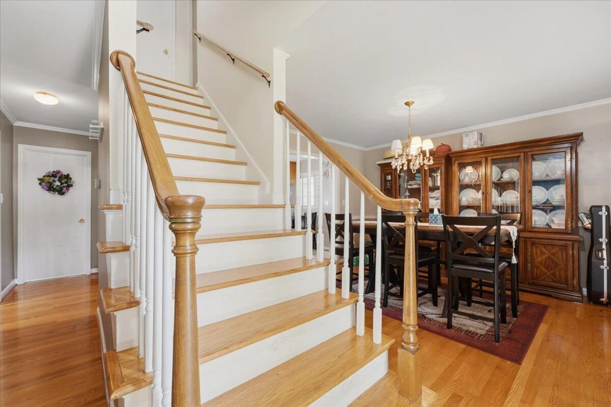 6701 Oleander CIR - Photo 4