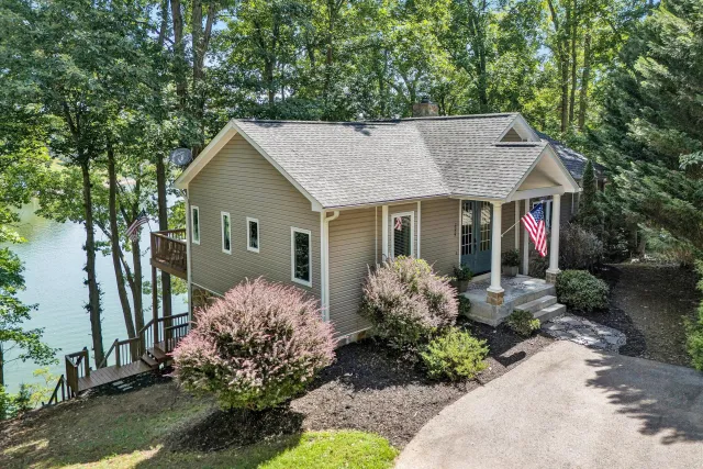 335 Lakecrest DR, Hardy, VA, 24101