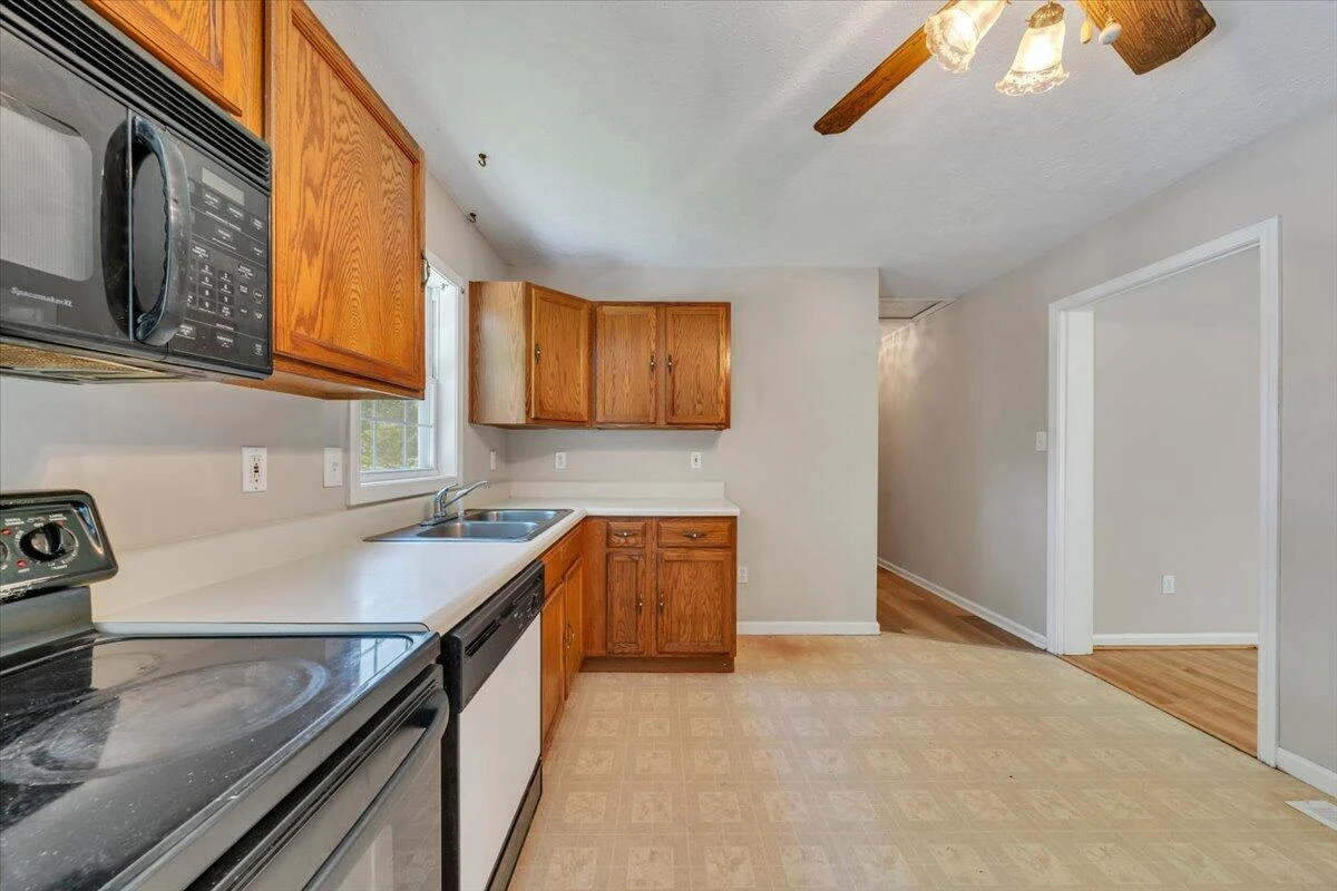 2703 Fairland RD NW - Photo 11