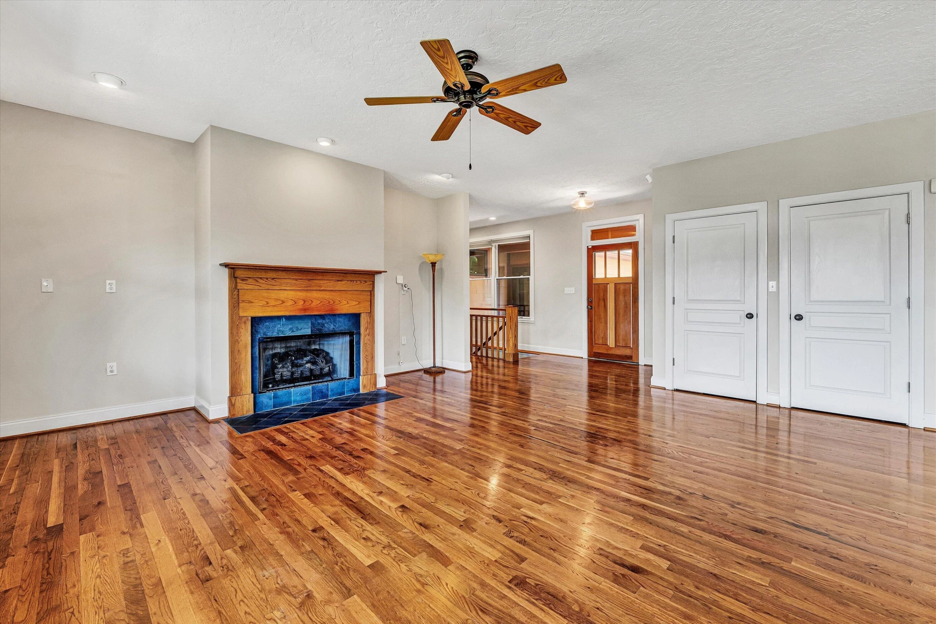 209 Park Shores CIR - Photo 10