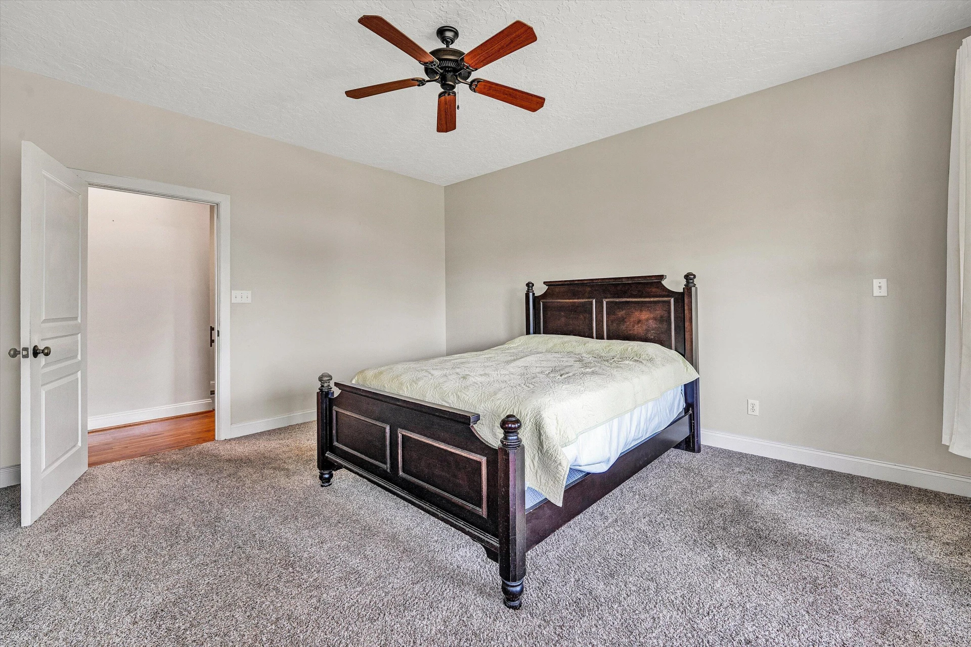 209 Park Shores CIR - Photo 18