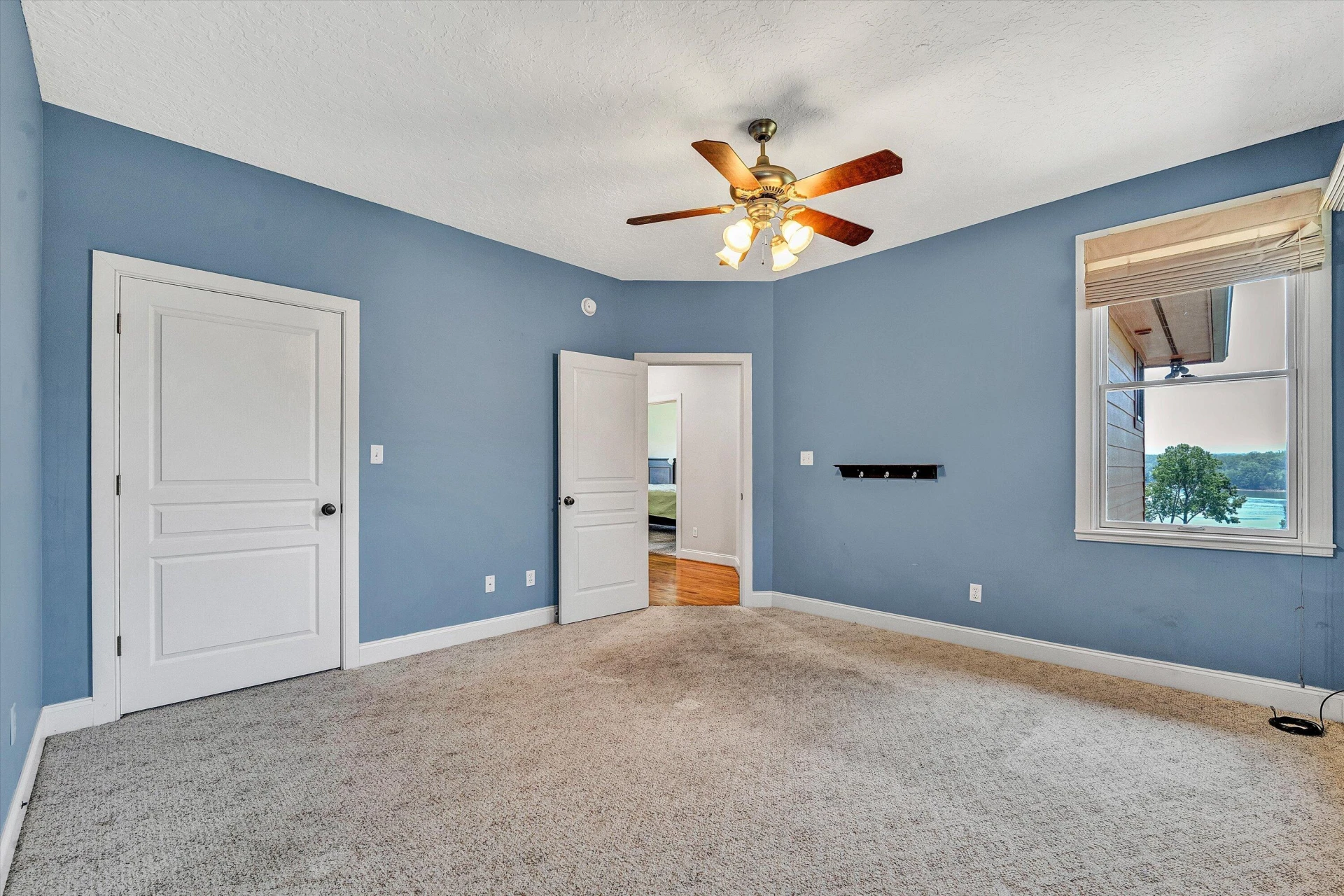 209 Park Shores CIR - Photo 26