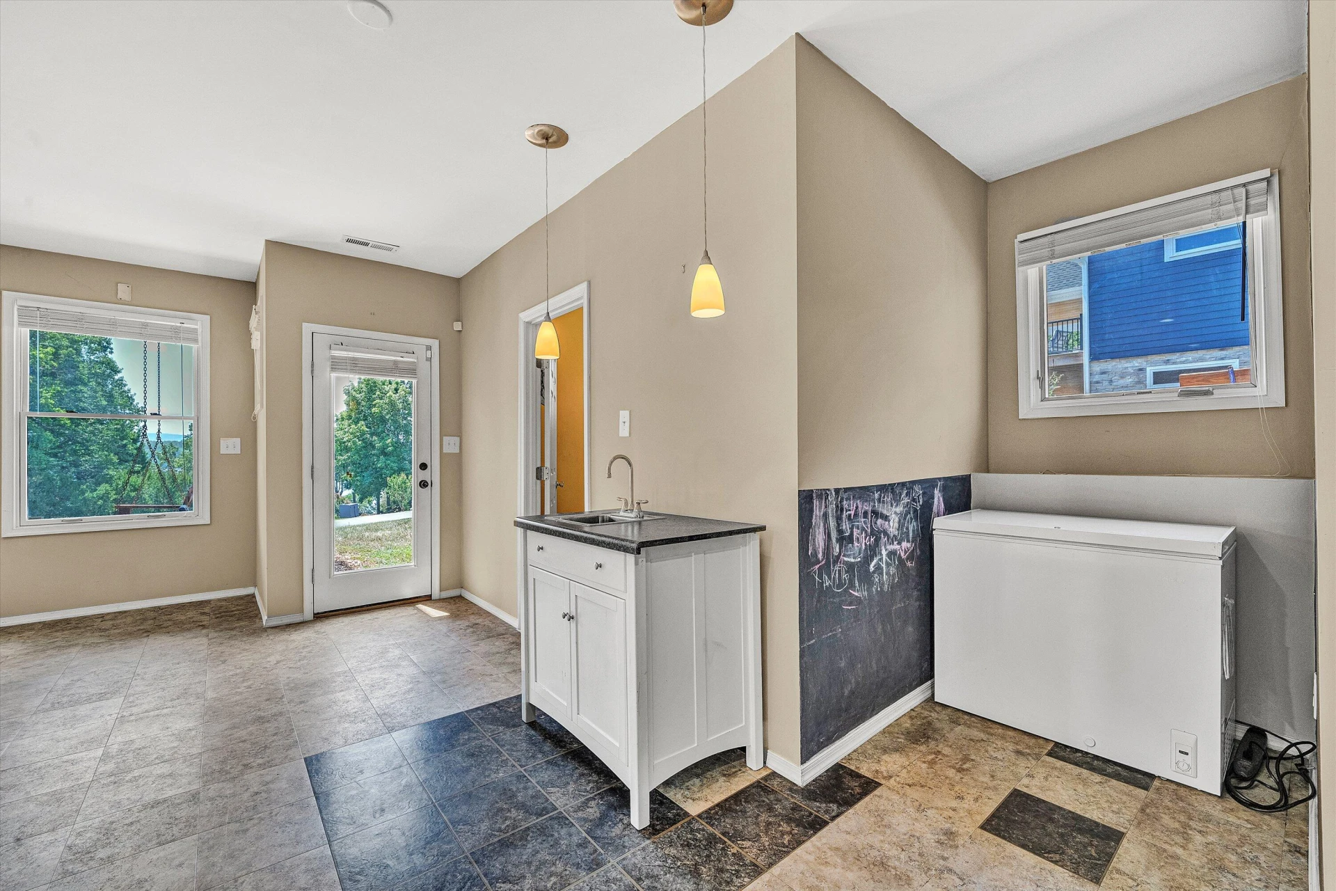 209 Park Shores CIR - Photo 28