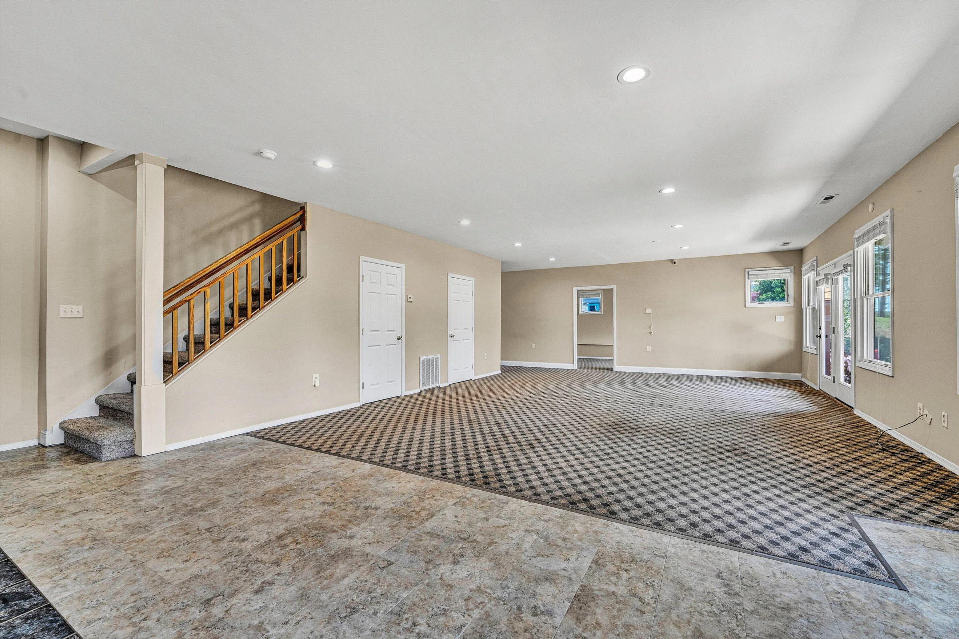 209 Park Shores CIR - Photo 30