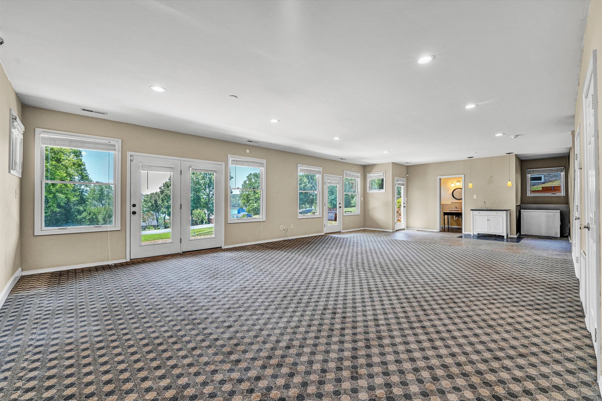 209 Park Shores CIR - Photo 31