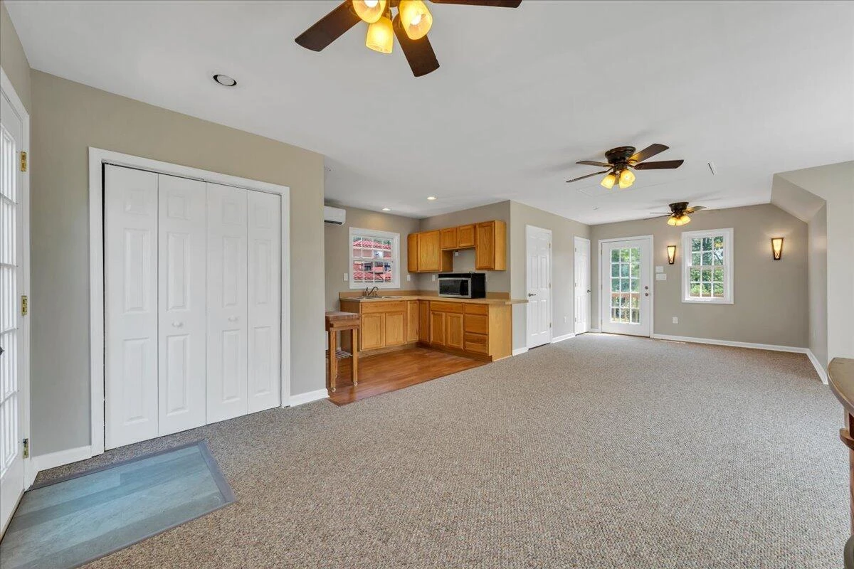 1157 Lakeland Pines DR - Photo 52
