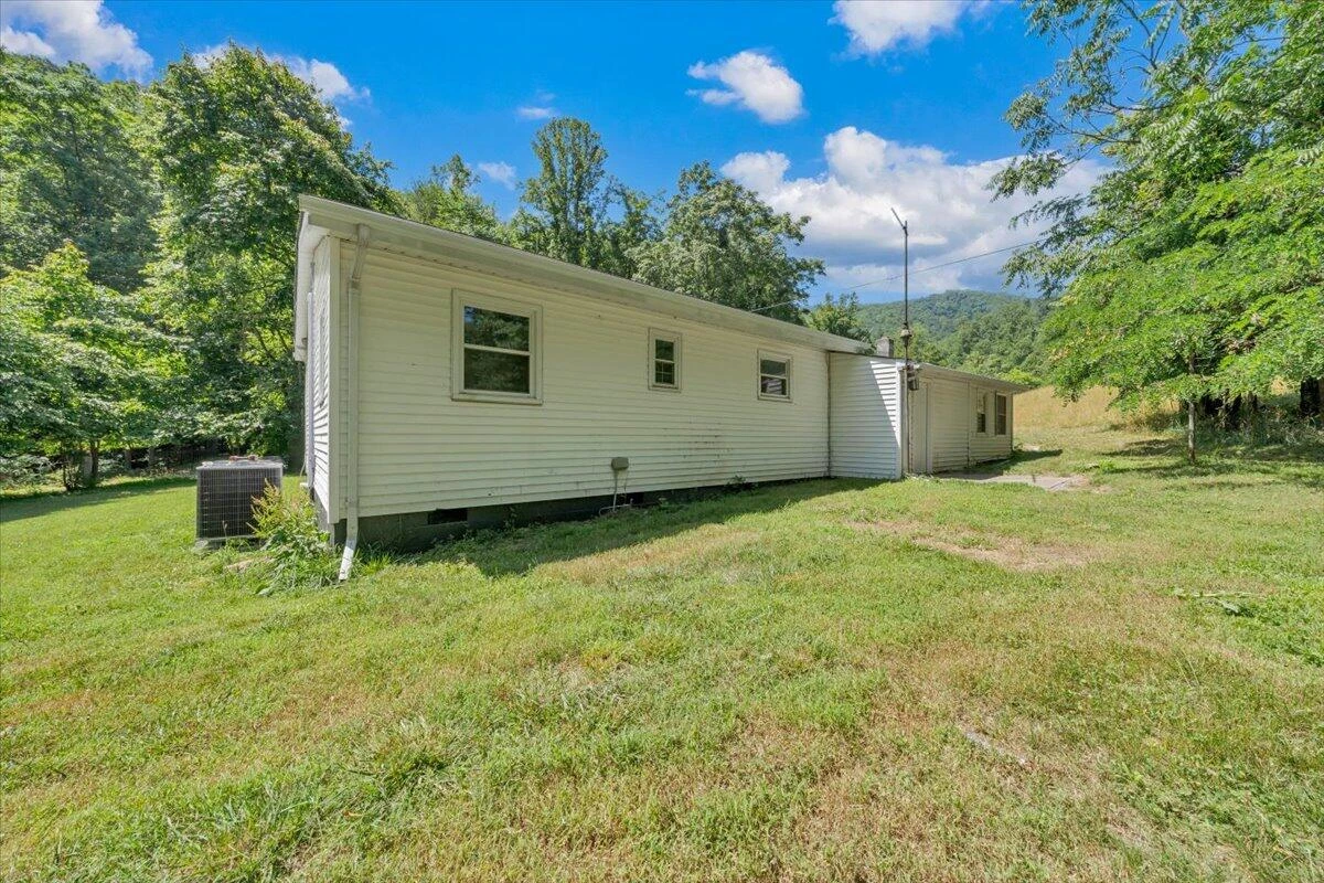 808 John Arthur RD - Photo 26
